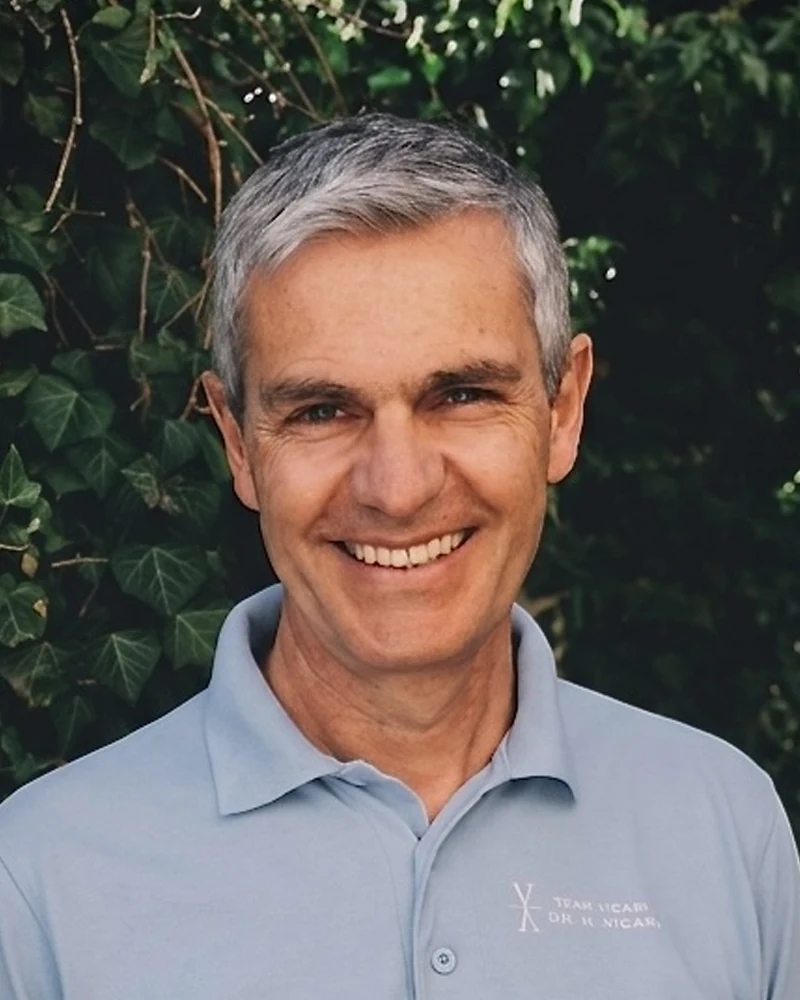 Dr. Holger Vicari