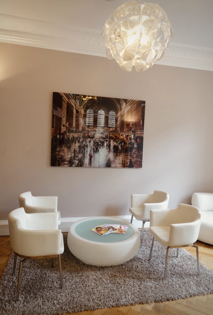 Wartezimmer der Zahnarztpraxis Vicari